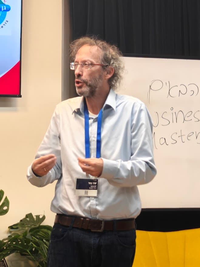 Robert Chen - Before AI headshot selfie | GoStudio.ai Robert Chen profile